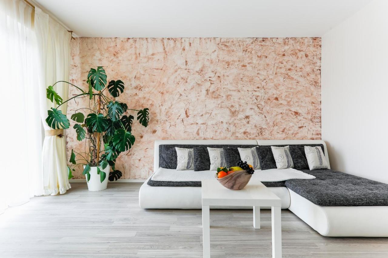 Appartement "Le Maia" ซิลิสตาต์ ภายนอก รูปภาพ