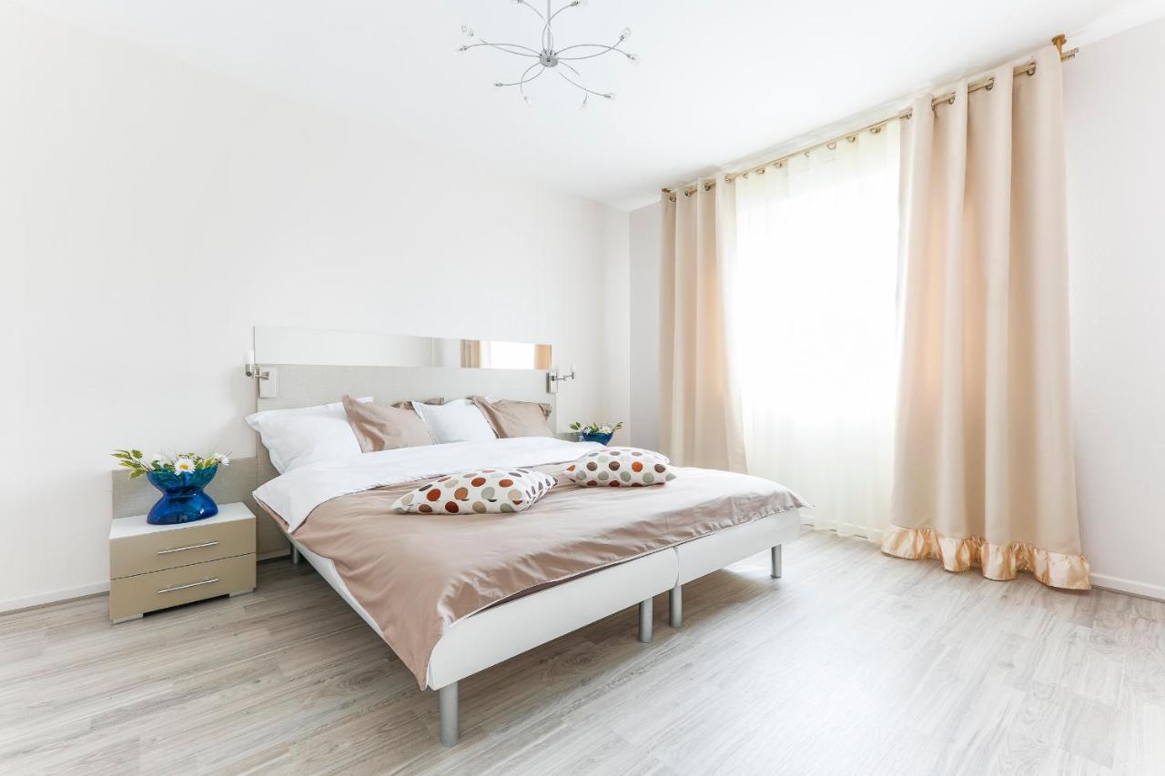 Appartement "Le Maia" ซิลิสตาต์ ภายนอก รูปภาพ